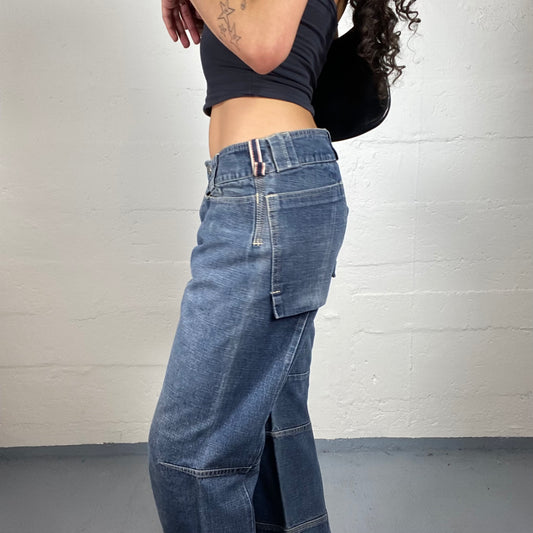 Vintage 2000's Downtown Girl Low Waisted Straight Cut Jeans with Overlapping Pockets (L)