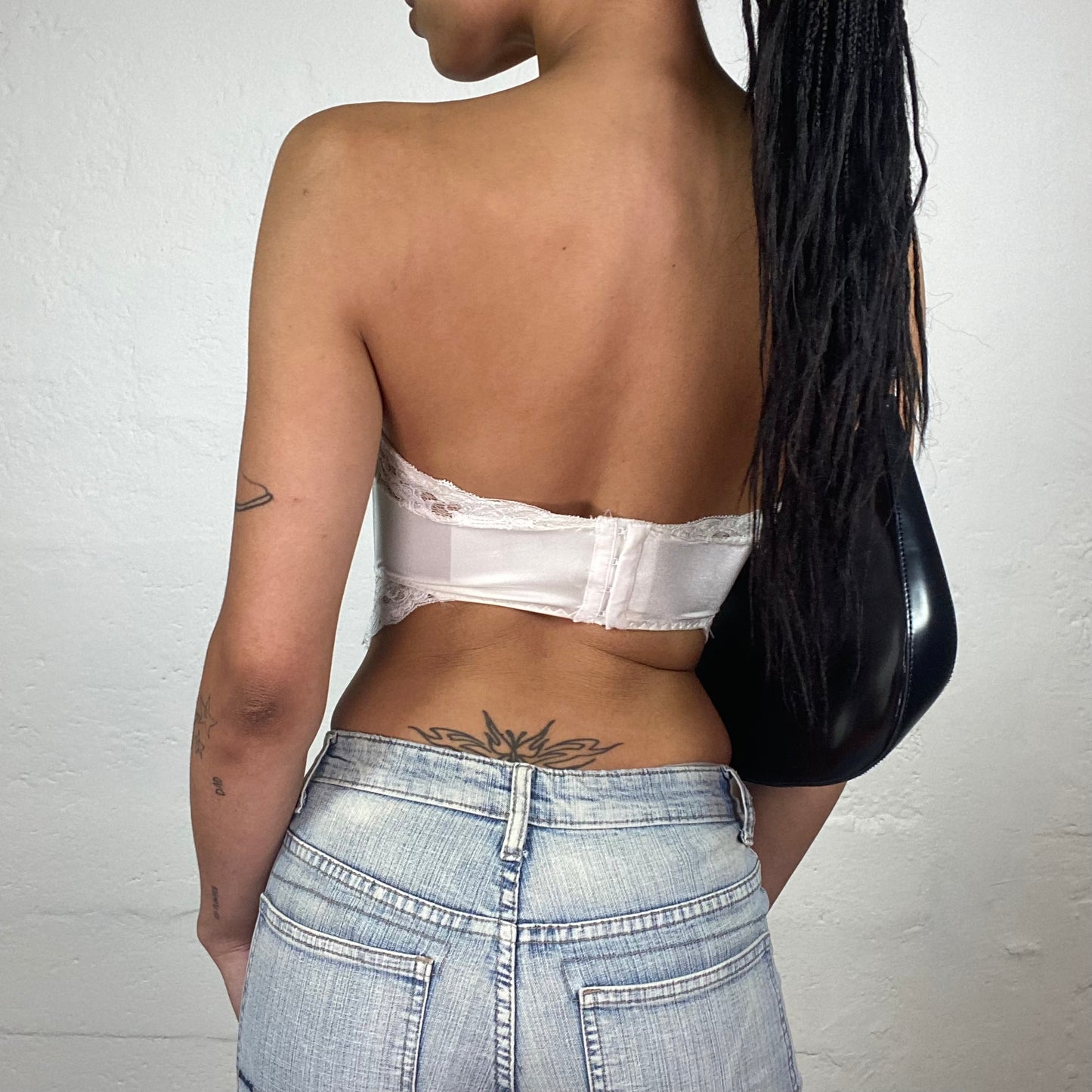 Vintage 2000’s Soft Girl Bridal White Cropped Corset Top with Lace Decorations (S)