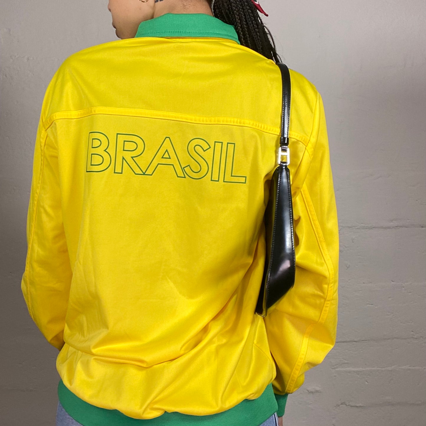 Vintage 2000's Lotto Brazil Yellow and Green Zip Up Windbreaker Jacket with Flag Embroidery (XL)