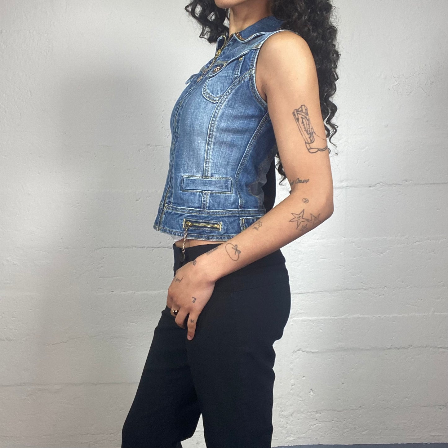 Vintage 2000's Downtown Girl Washed Out Blue Collared Zip Up Denim Vest with Pickets (S)