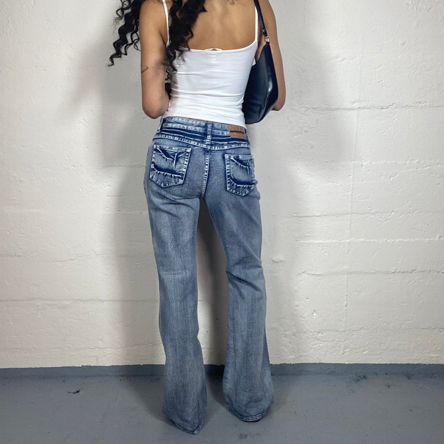 Vintage 2000's Streetwear Blue Wash Out Effect Denim Middle Waist Bootcut Jeans (M)