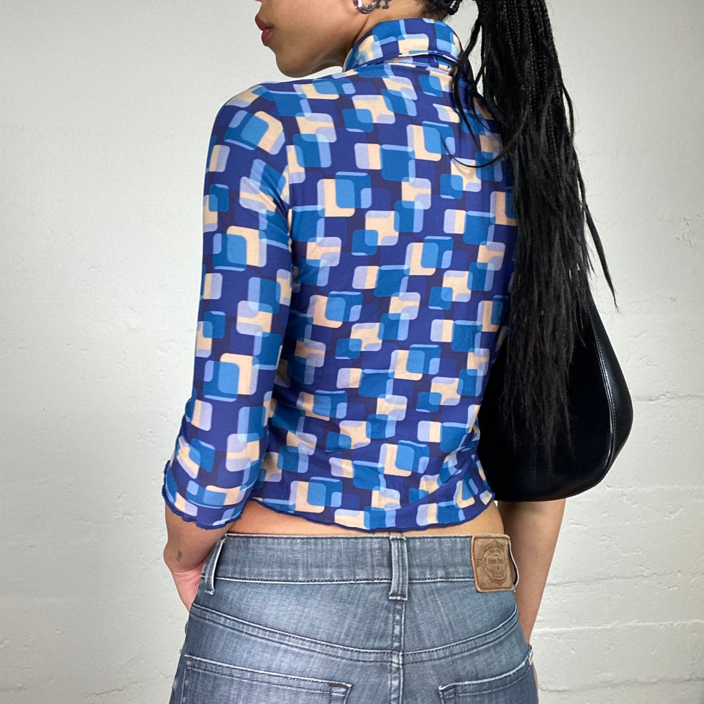 Vintage 2000's Downtown Girl Blue Geomentric Print 2/4 Sleeve Button Up Shirt with Collar (S)