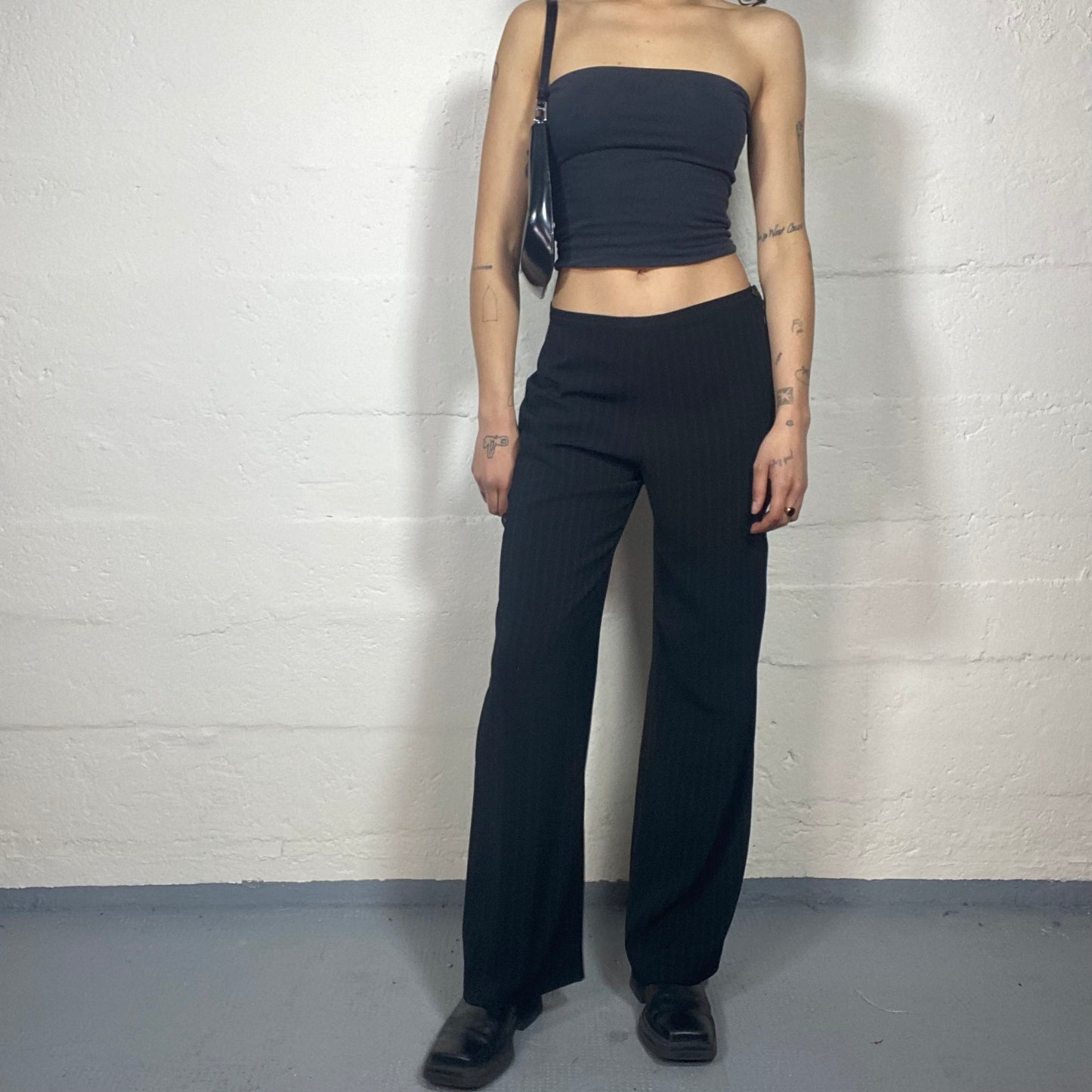 Vintage 2000's Office Girl Classy Straight Fit Striped Black Pants (M)