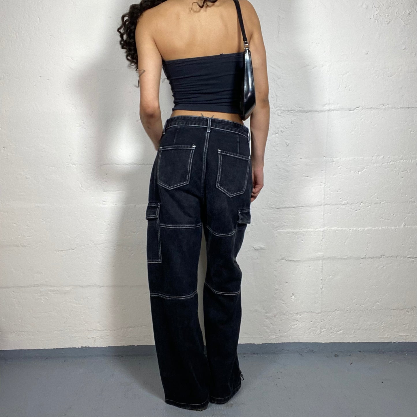 Vintage 2000's Hip-Hop Black Baggy Pocket Details Jeans with White Seaming (S)