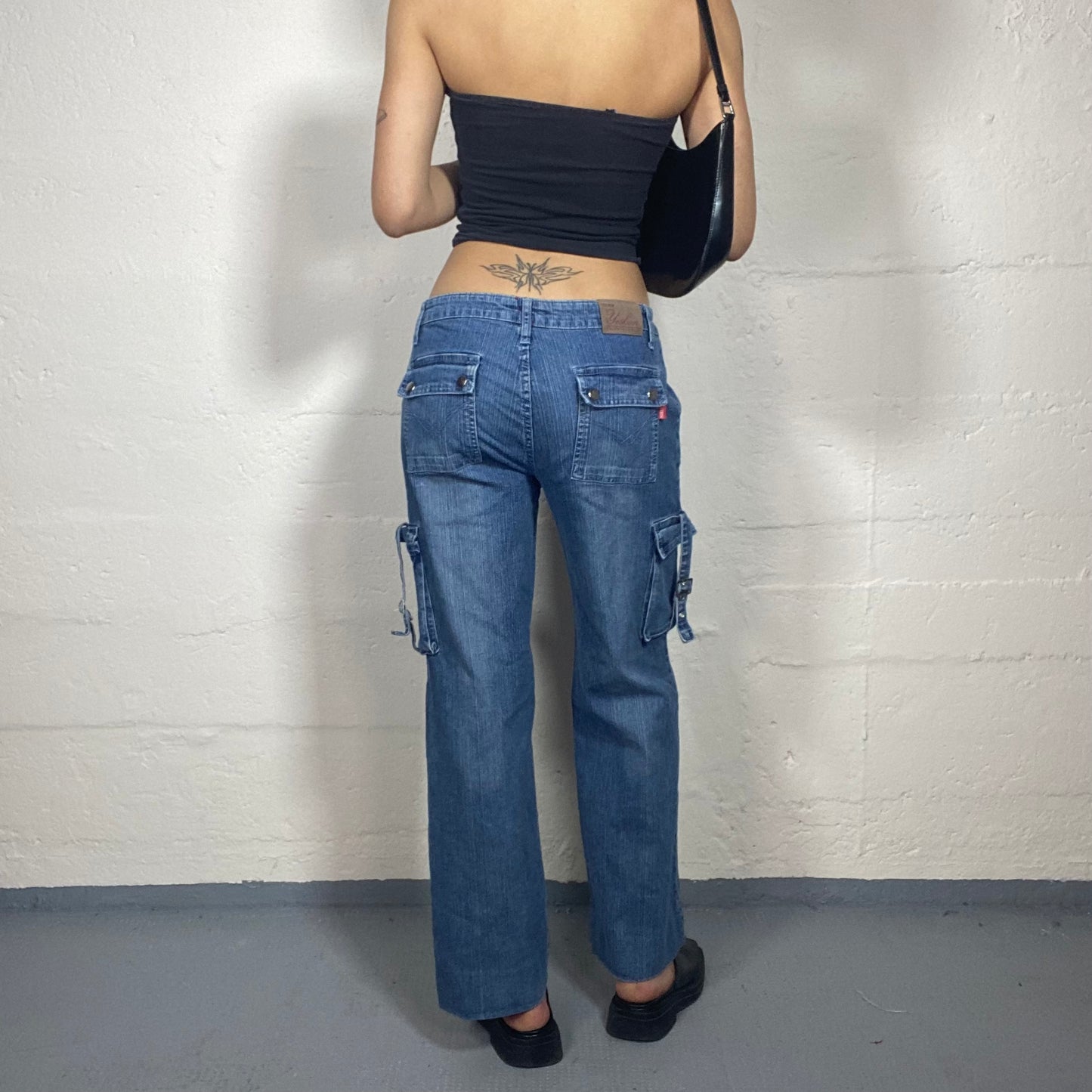 Vintage 2000's Downtown Girl Low Waisted Blue Denim Straight Fit Cargo Jeans (XXL)