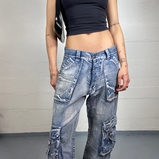 Vintage 2000's Hip-Hop Light Washed Straight Cut Cargo Jeans (L)