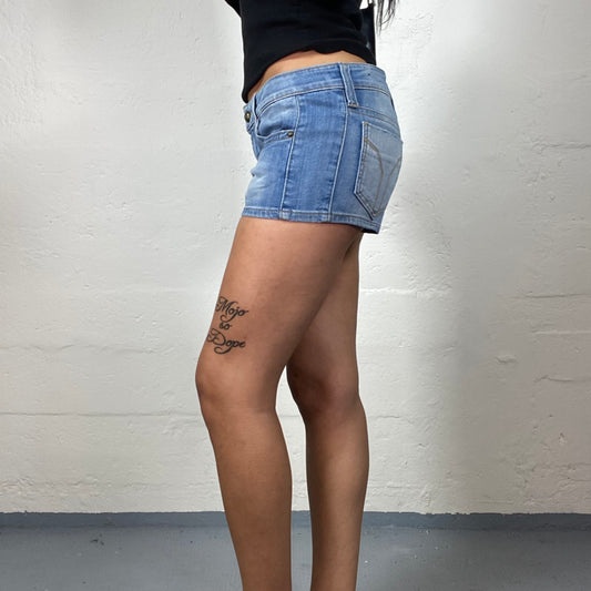 Vintage 2000's Downtown Girl Blue Light Denim Micro Classic Shorts (S)