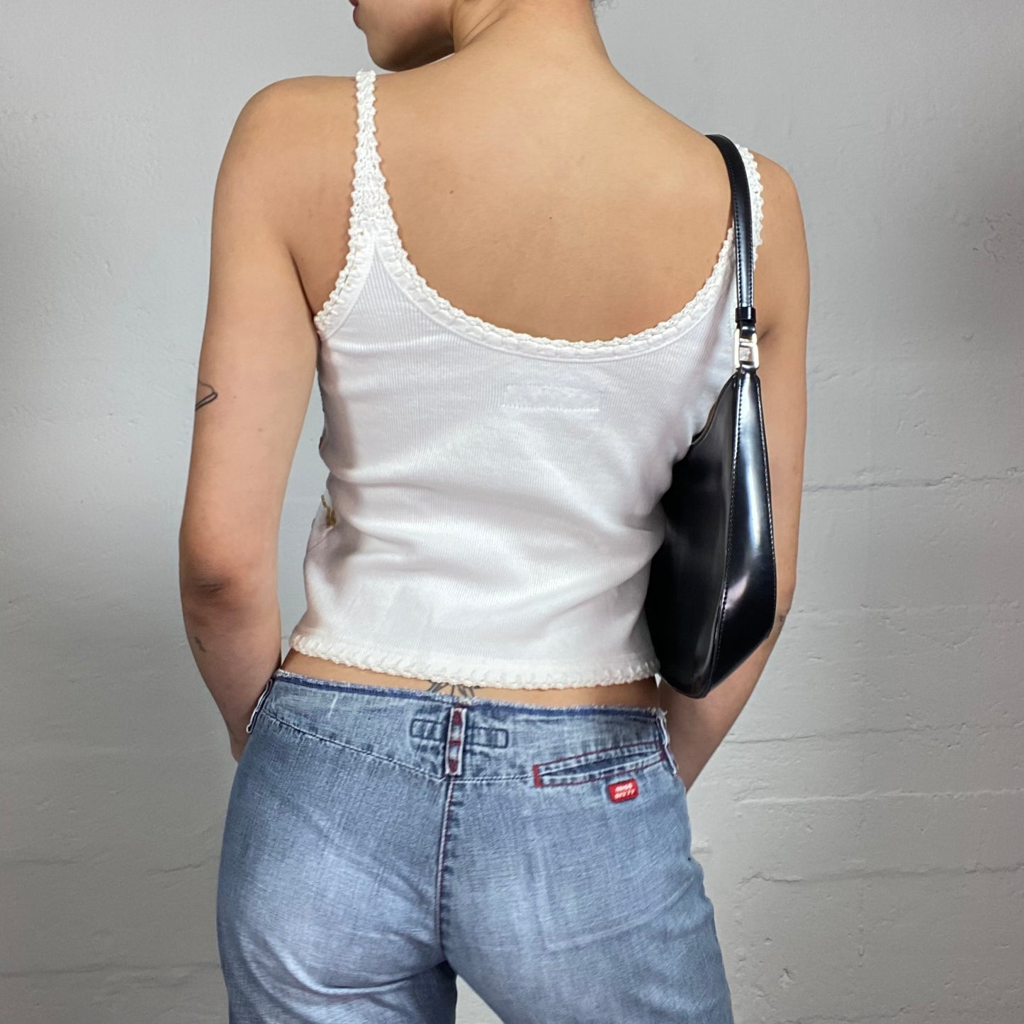 Vintage 2000's Summer Downtown Girl White Tank Top with Floral Sequins Embroidery (S)