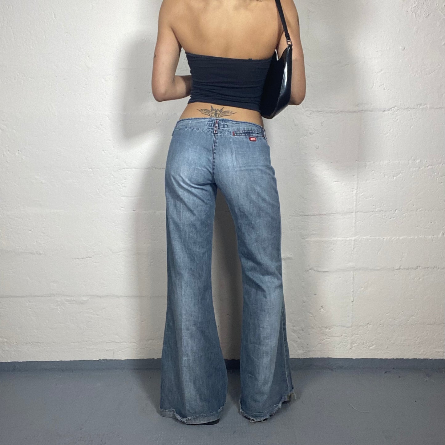 Vintage 2000's Miss Sixty Party Low Waisted Light Wash Flare Jeans (M)