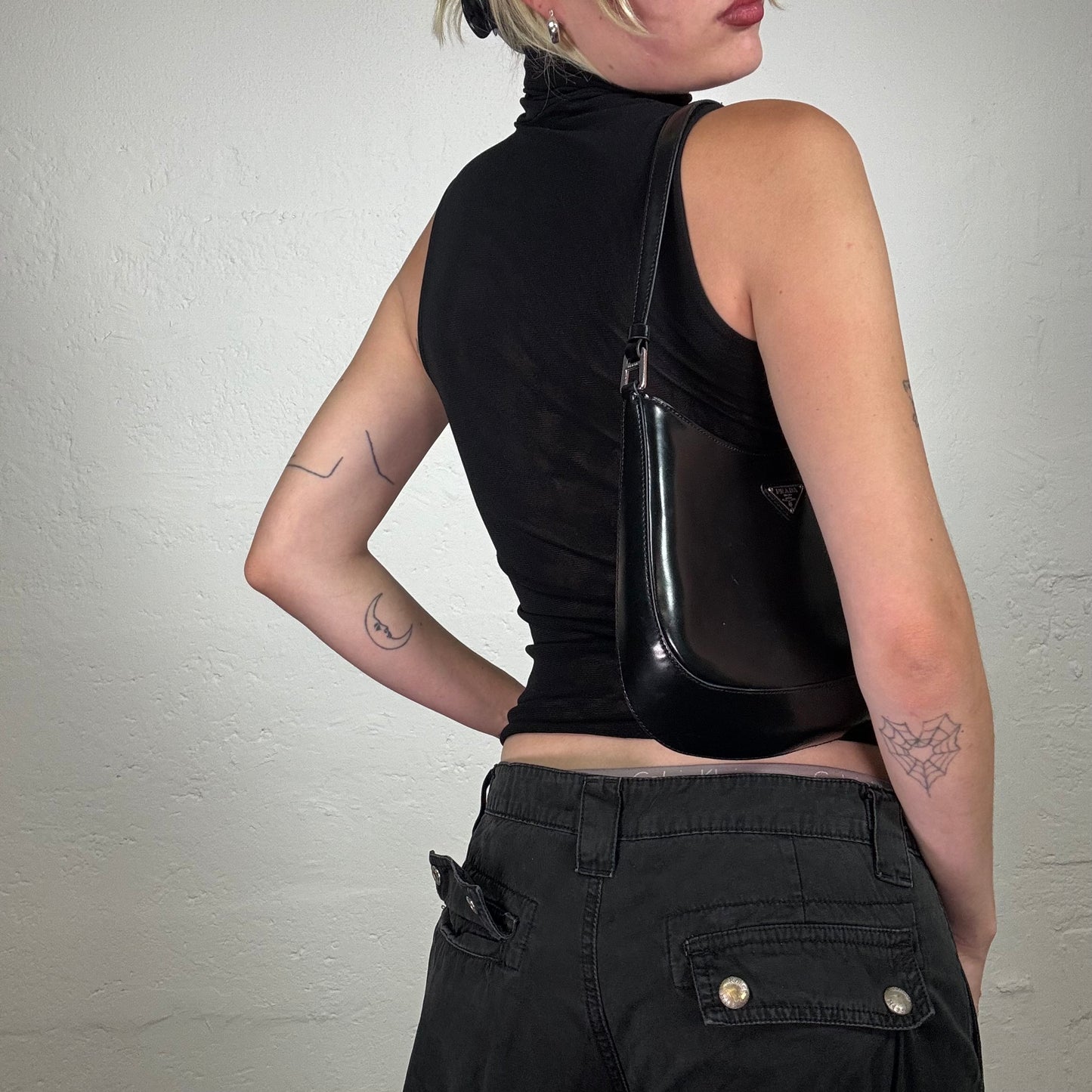 Vintage 2000's Grunge Black Sleeveless Turtleneck Top with Ruffle Patchwork Seam Details (M)