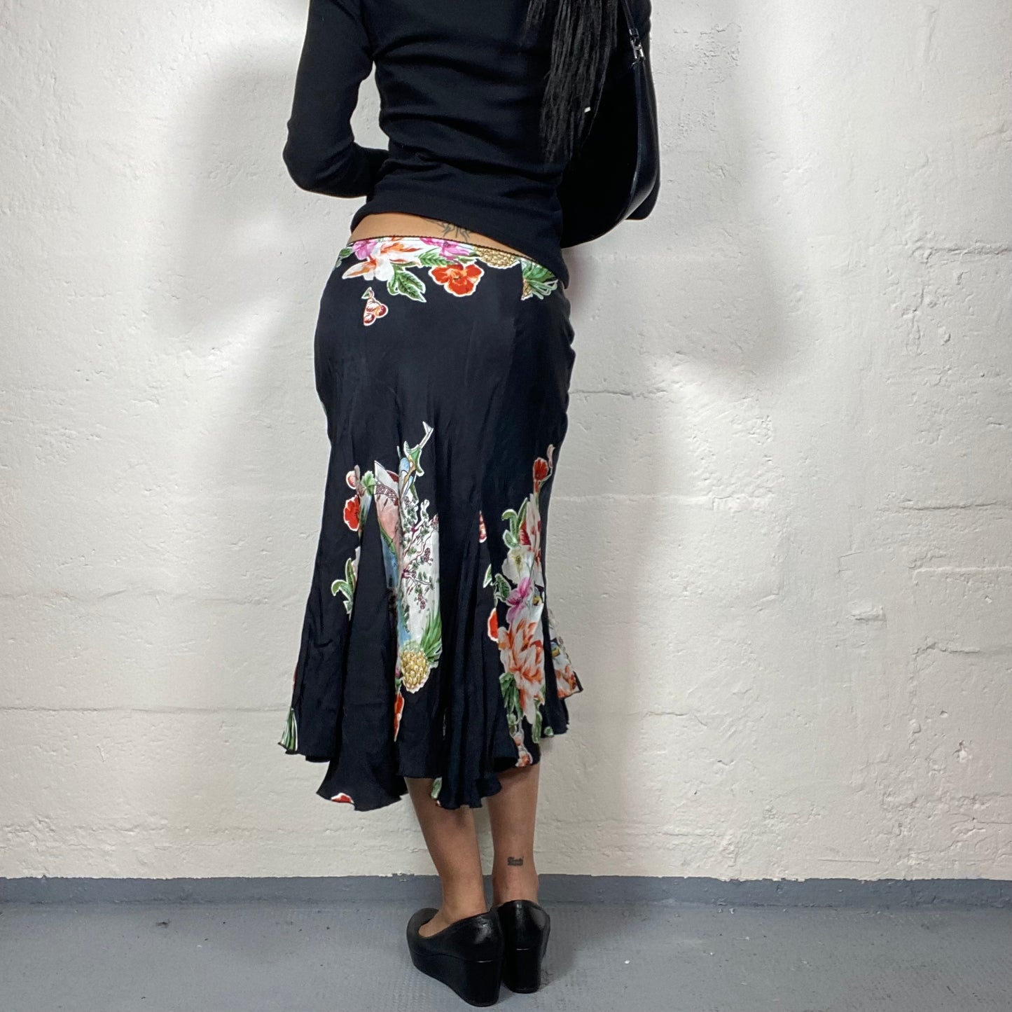 Vintage 2000's Romantic Summer Black Silky Midi Skirt with Floral Print (S)
