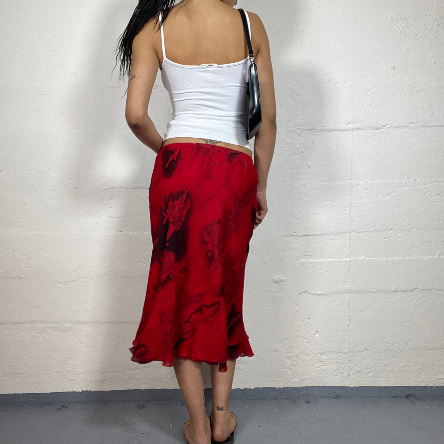 Vintage 2000's Vamp Girl Dance Chiffon Blood Red and Black Fade Midi Skirt (L)
