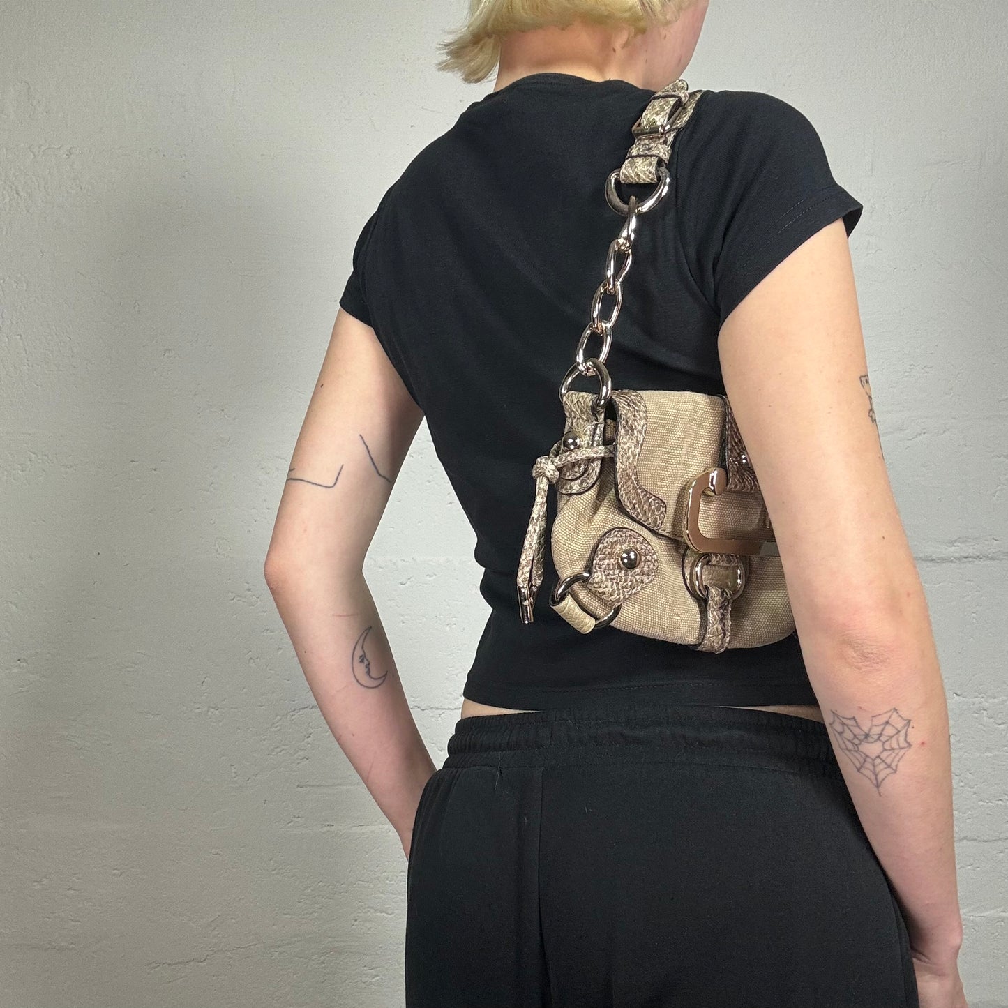 Vintage 2000's Cute Black Baby Tee with White Cat Print (S/M)