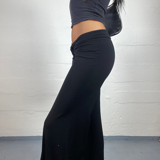 Vintage 2000's Marciano Glamorous Black Wide Leg Low Waisted Pants (XS)