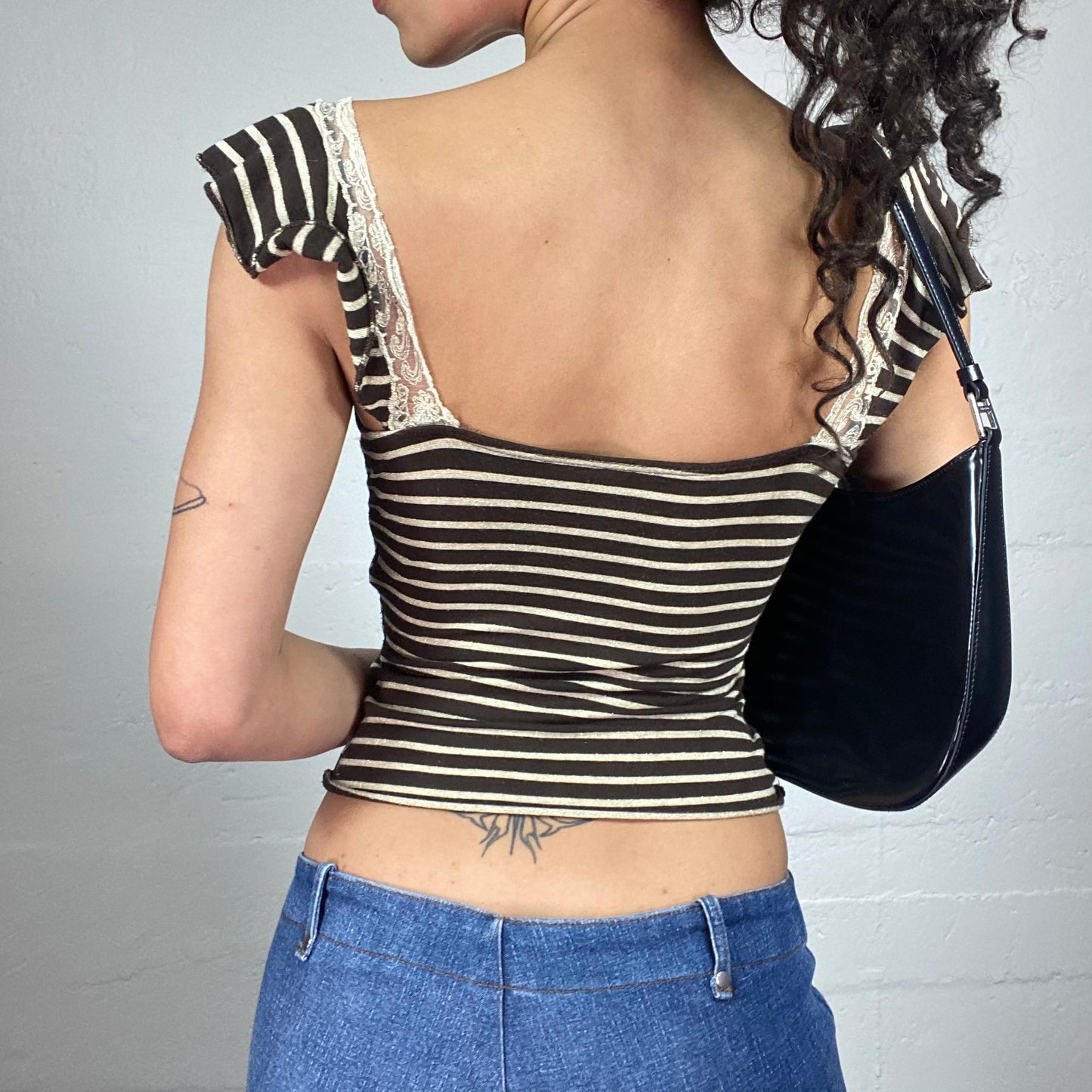 Vintage 2000's Coquette Brown and Creaky Striped Micro Draped Sleeves Cropped Top with Lace Decoration (M)