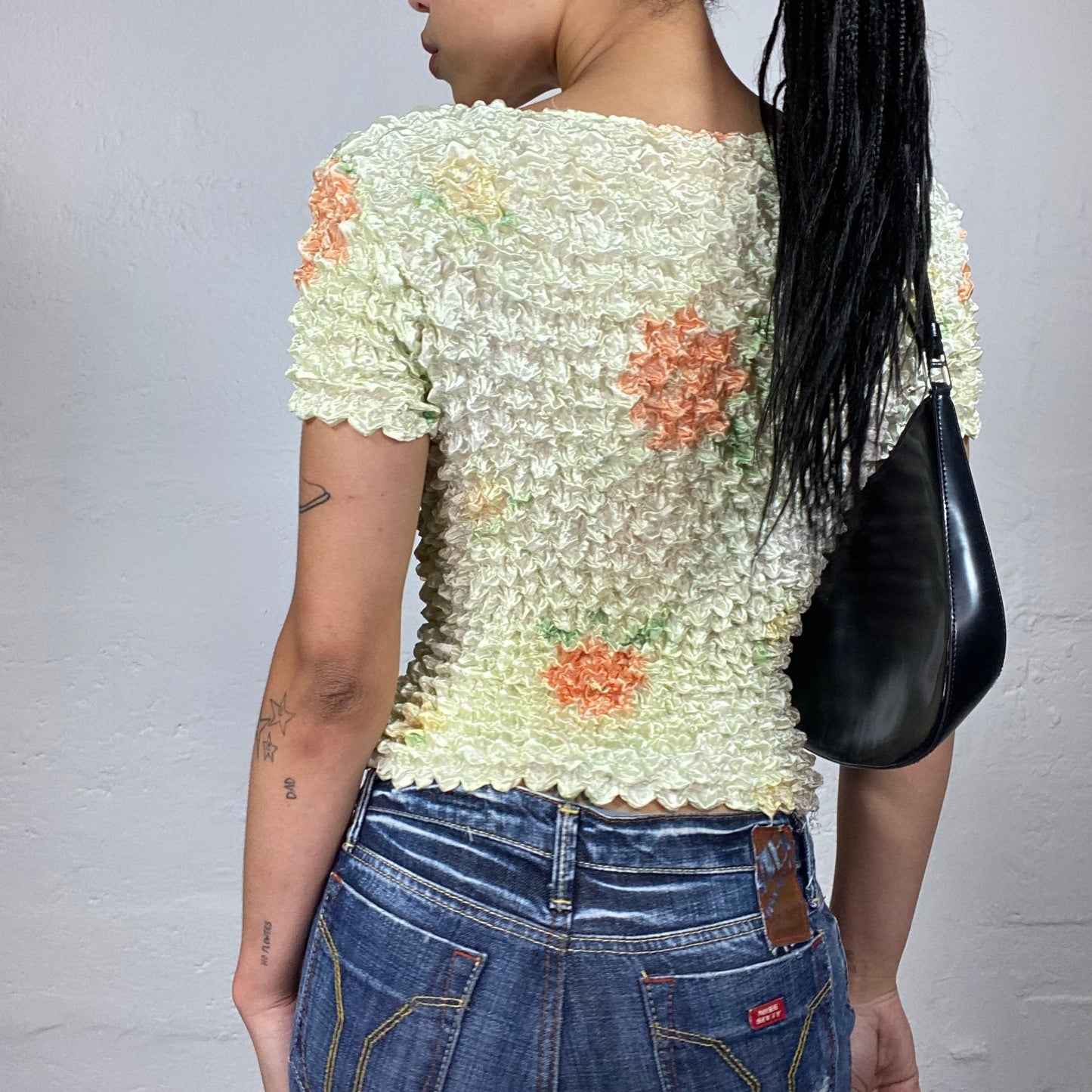 Vintage 2000's Summer Soft Girl Light Yellow 3D Pleat Floral Print Shortsleeved Top (S)