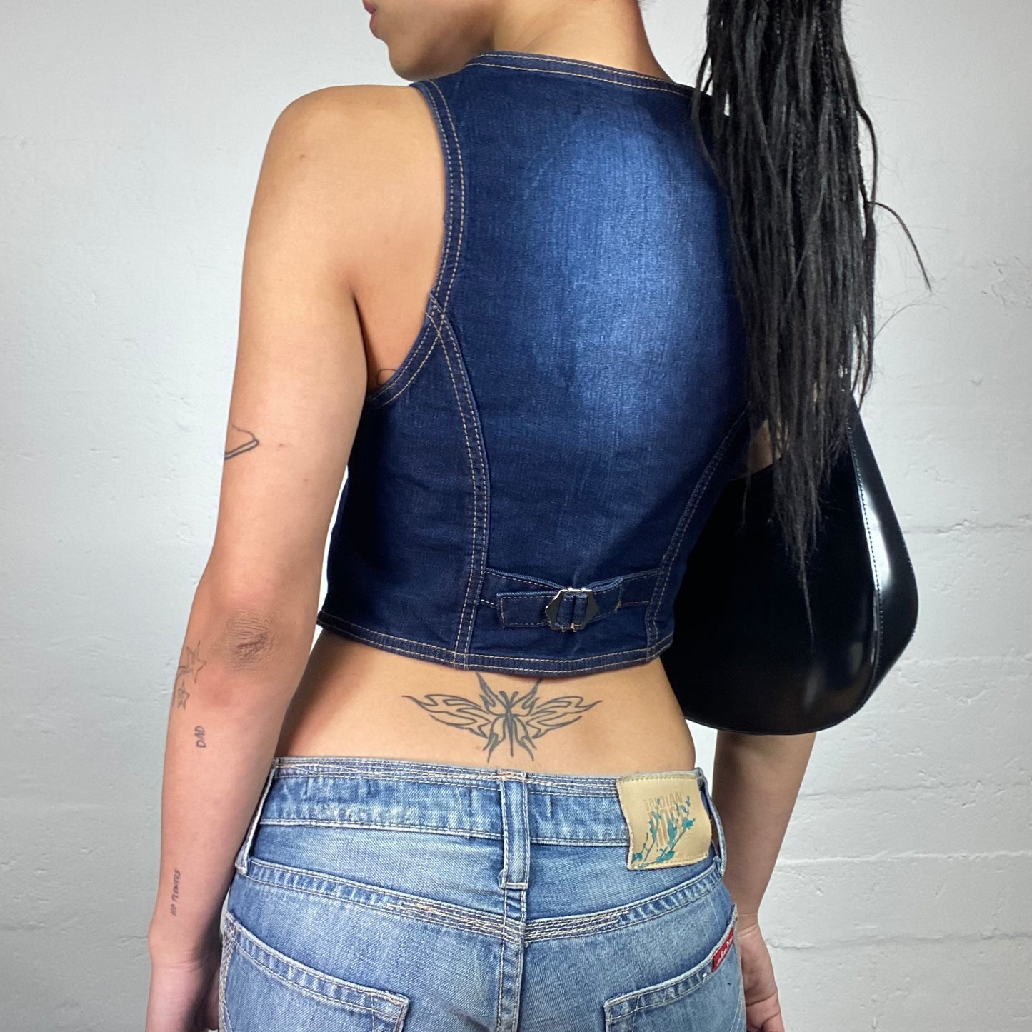 Vintage 2000's Downtown Girl Dark Blue Wash Out Effect Button Up Cropped Denim Vest (M)