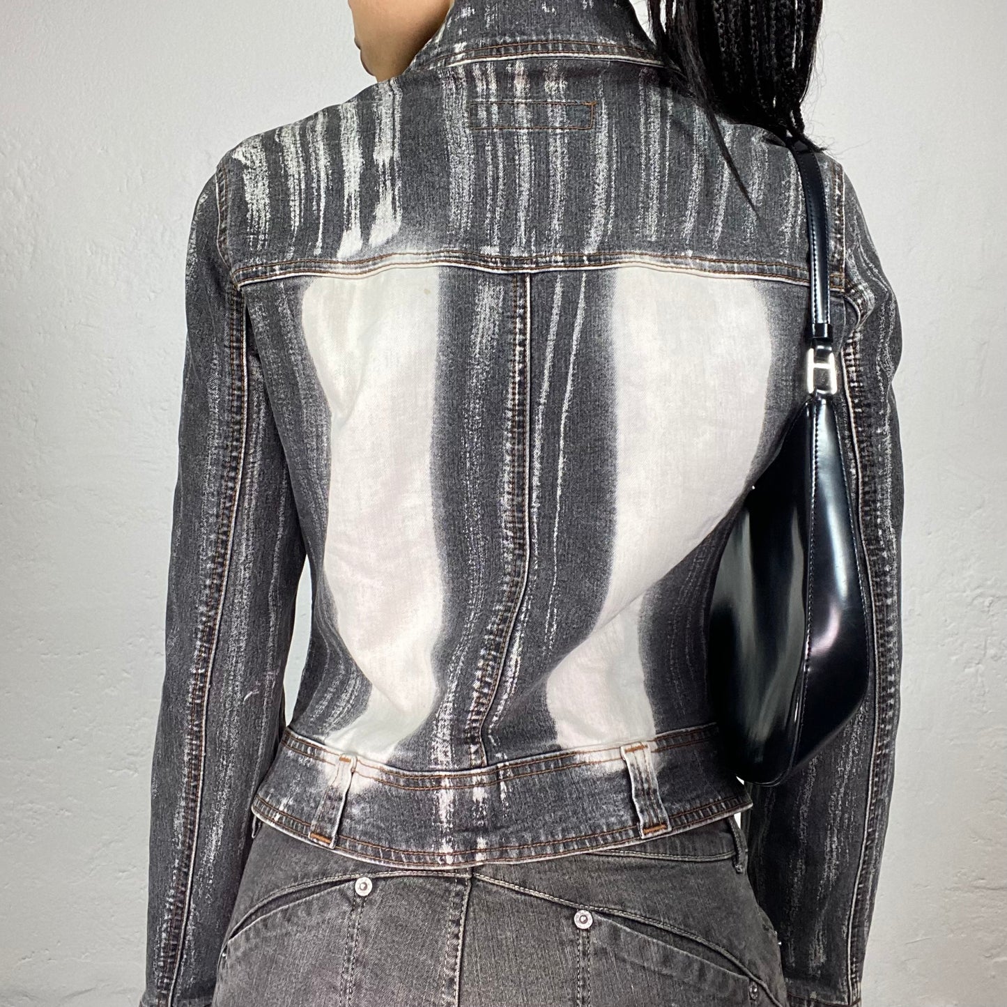 Vintage 2000's Downtown Girl Grey Denim with White Striped Bleach Zip Up Jacket with Eyelets (M)