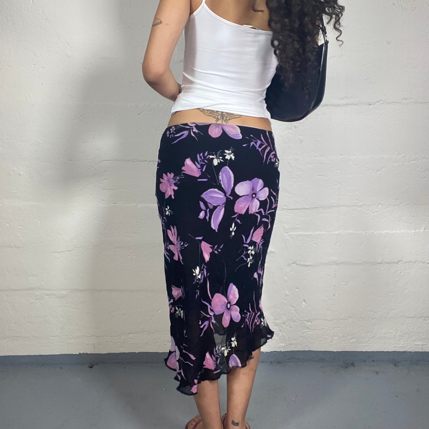 Vintage 2000's Romantic Black Chiffon Flowy Midi Skirt with Purple Floral Print (L)