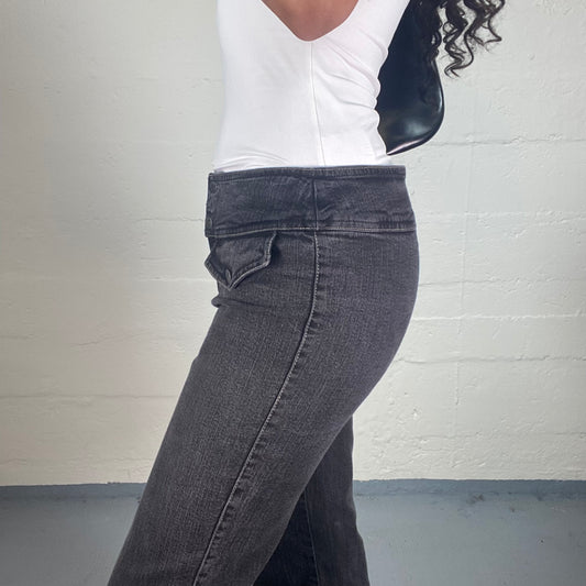 Vintage 2000's Streetstyle Black Washed Out Low Rise Flare Button Up Jeans (M)