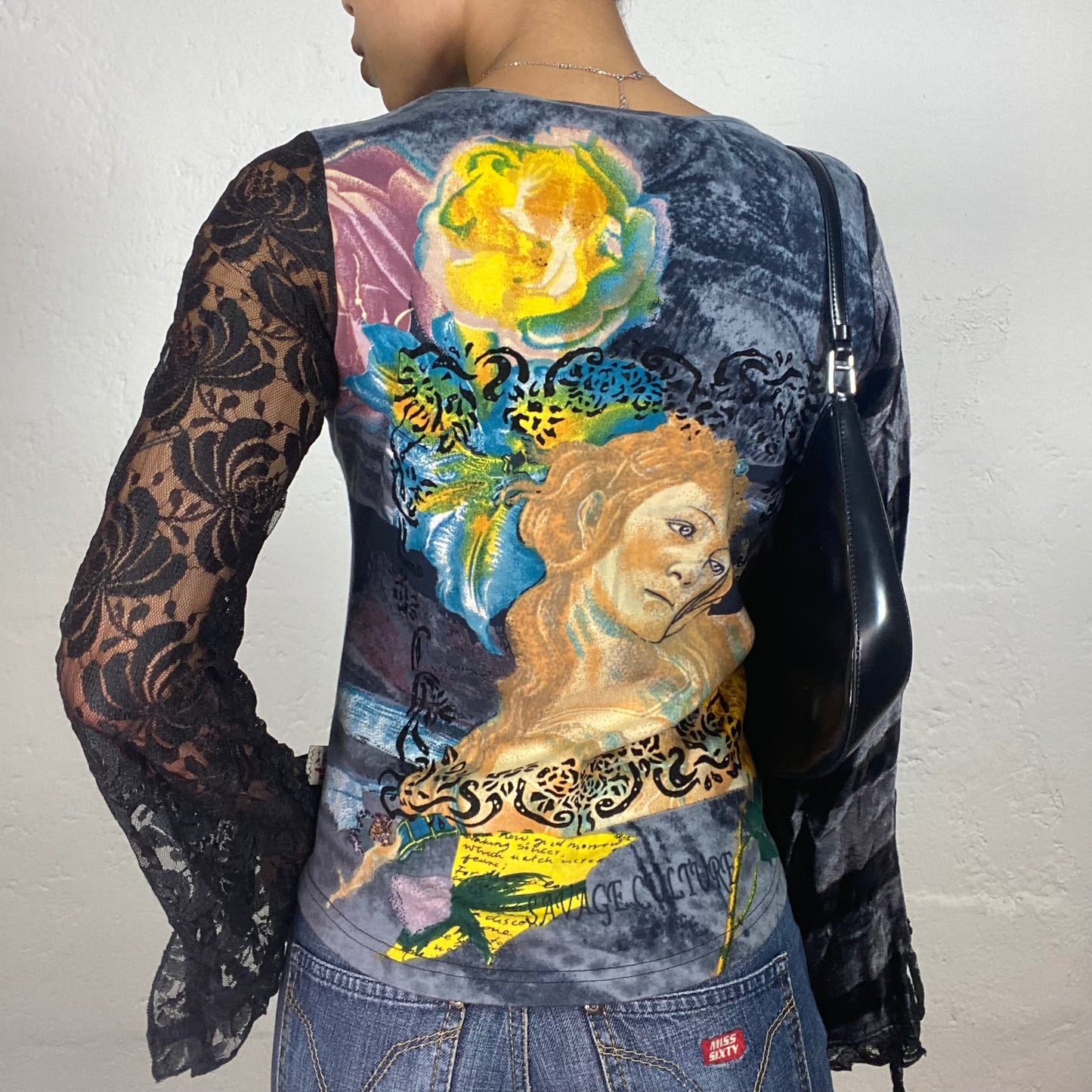 Vintage 2000's Downtown Girl Grey and Black Longsleeve Top with Yellow Toned Woman Painting Print (S)
