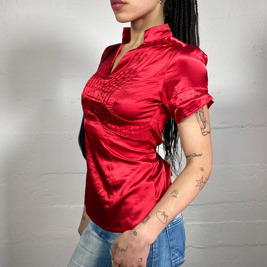 Vintage 2000’s Classy Office Girl Style Red Silky Doll Fit V-Neck Top with Back Binding (S)