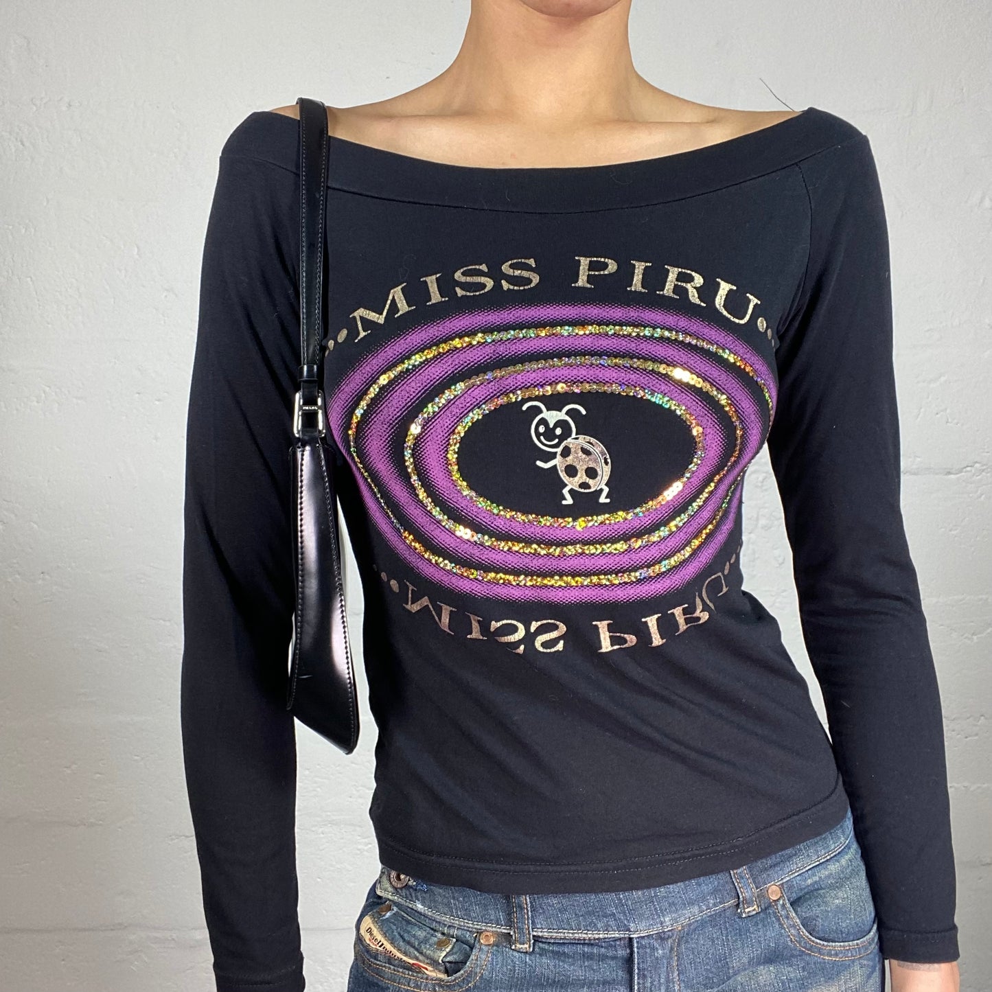 Vintage 2000's Downtown Girl Black Open Shoulders Longsleeve Top with Fun Purple and Gold Miss Piru Print (S/M)