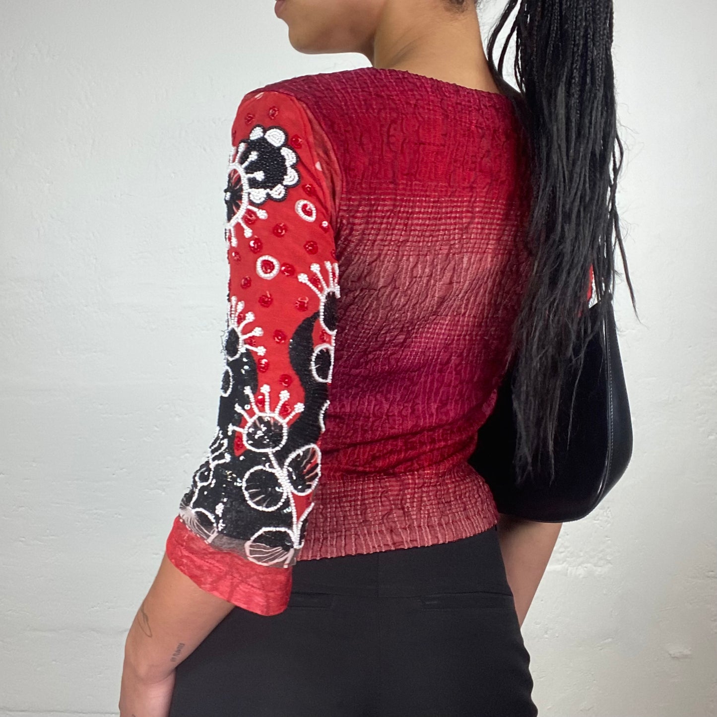 Vintage 2000’s Summer Boho Girl Red 2/4 Sleeve Printed and Sequin Decorated Top (M)