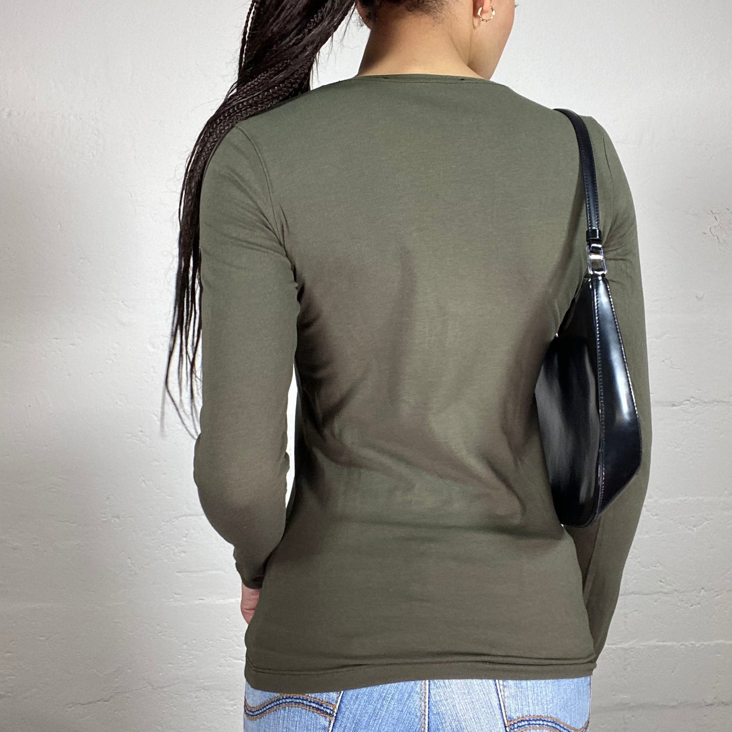 Vintage 2000’ Guess Sporty Khaki Green Longsleeve Top with Matching Tone Logo Print (M)