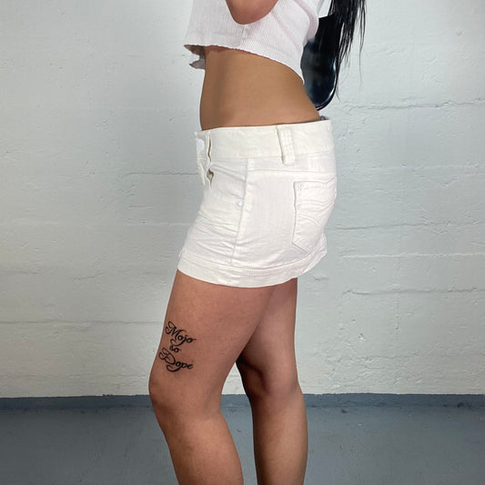 Vintage 2000's Skater Girl Summer White Low Rise Classic Micro Skirt (S)