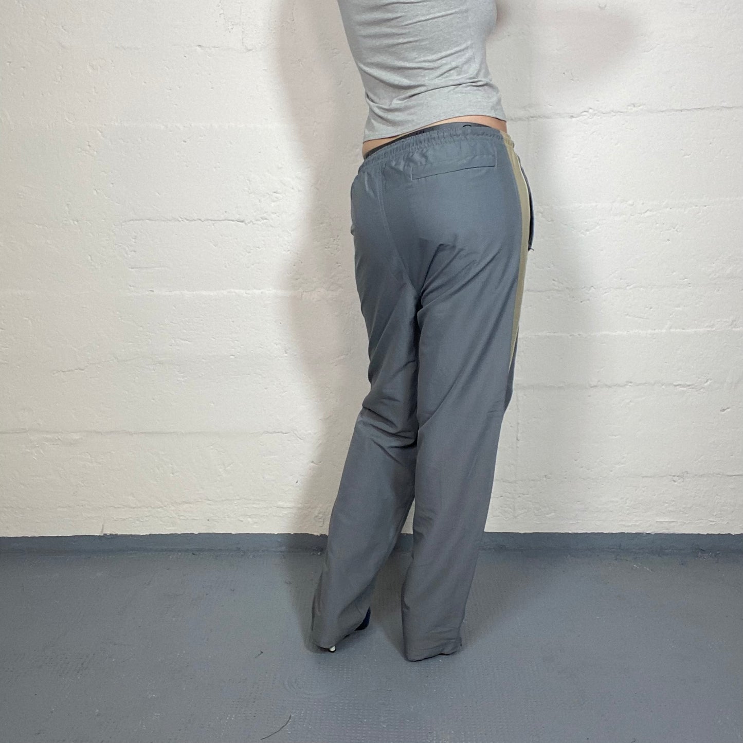 Vintage 90's Sporty Grey Tracksuit Pants with Khaki Side Trim (S)