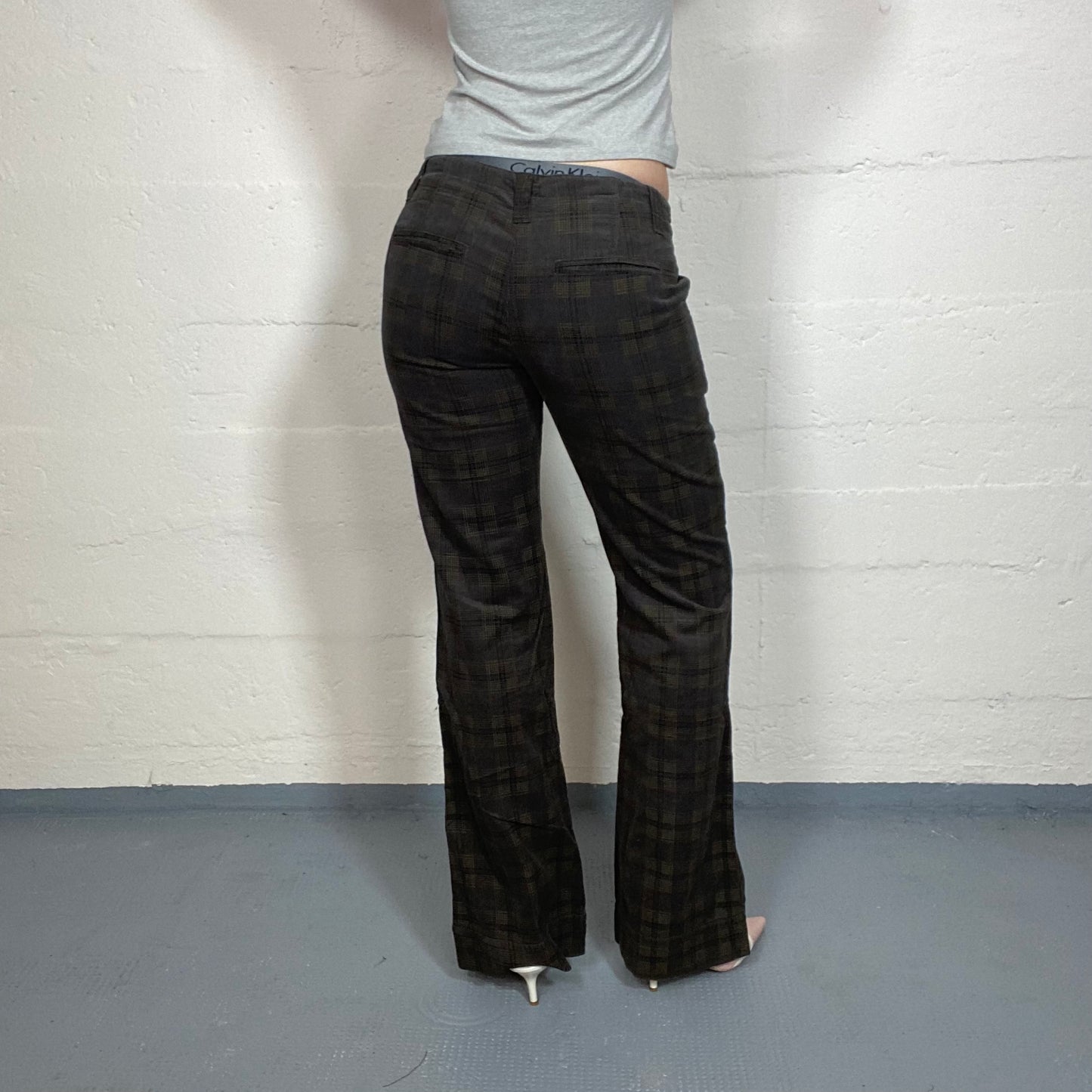 Vintage 2000's Sleaze Brown Low Waist Pants with Checkered Print (S)