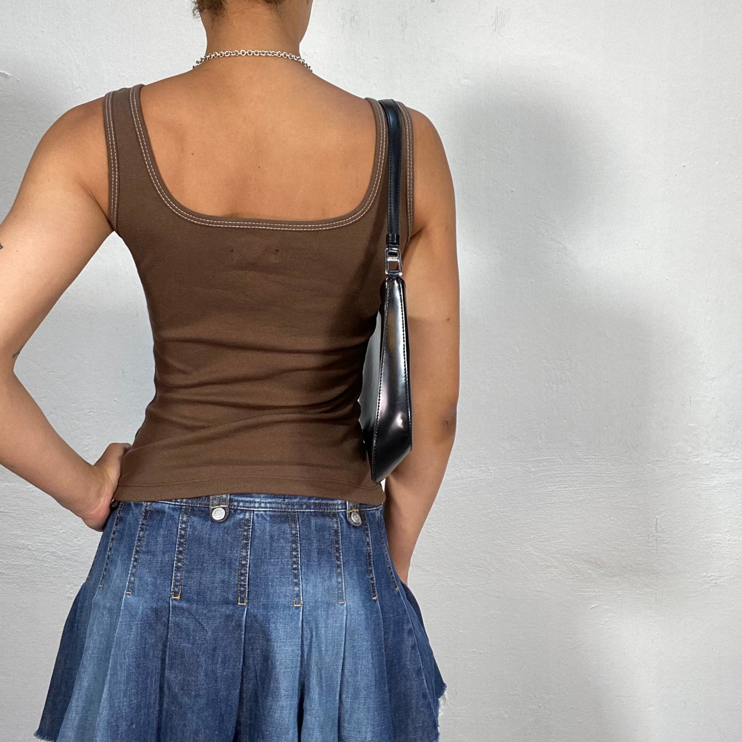Vintage 2000's Downtown Girl Brown Tank Top with "Devils Complices" Print (S)
