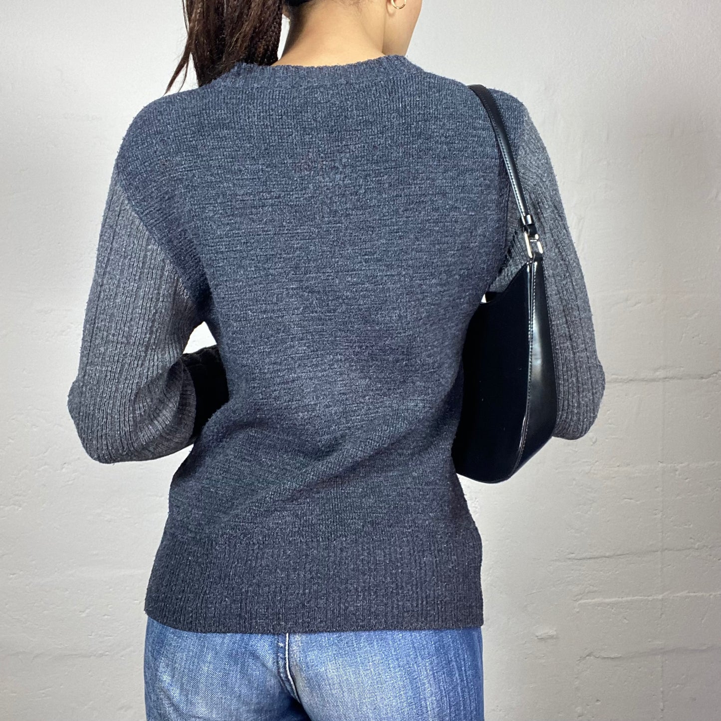 Vintage 2000's Streetwear Grey Knit Jumper with Grey Contrast "USA" Teddy Bears Detail (M)