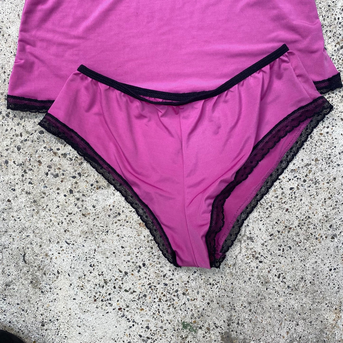 Vintage 90's Coquette Purple Night Set with Black Lace Trim and Plunge Neckline (S)