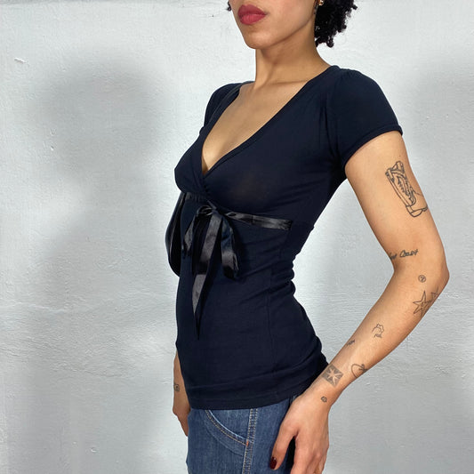 Vintage 2000's Downtown Girl Classic Black V-Neck Shirt with Bow Detail (S)