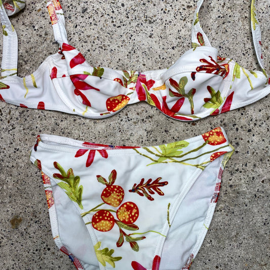 Vintage 2000's White Bikini With Strawberry Print (XXS)