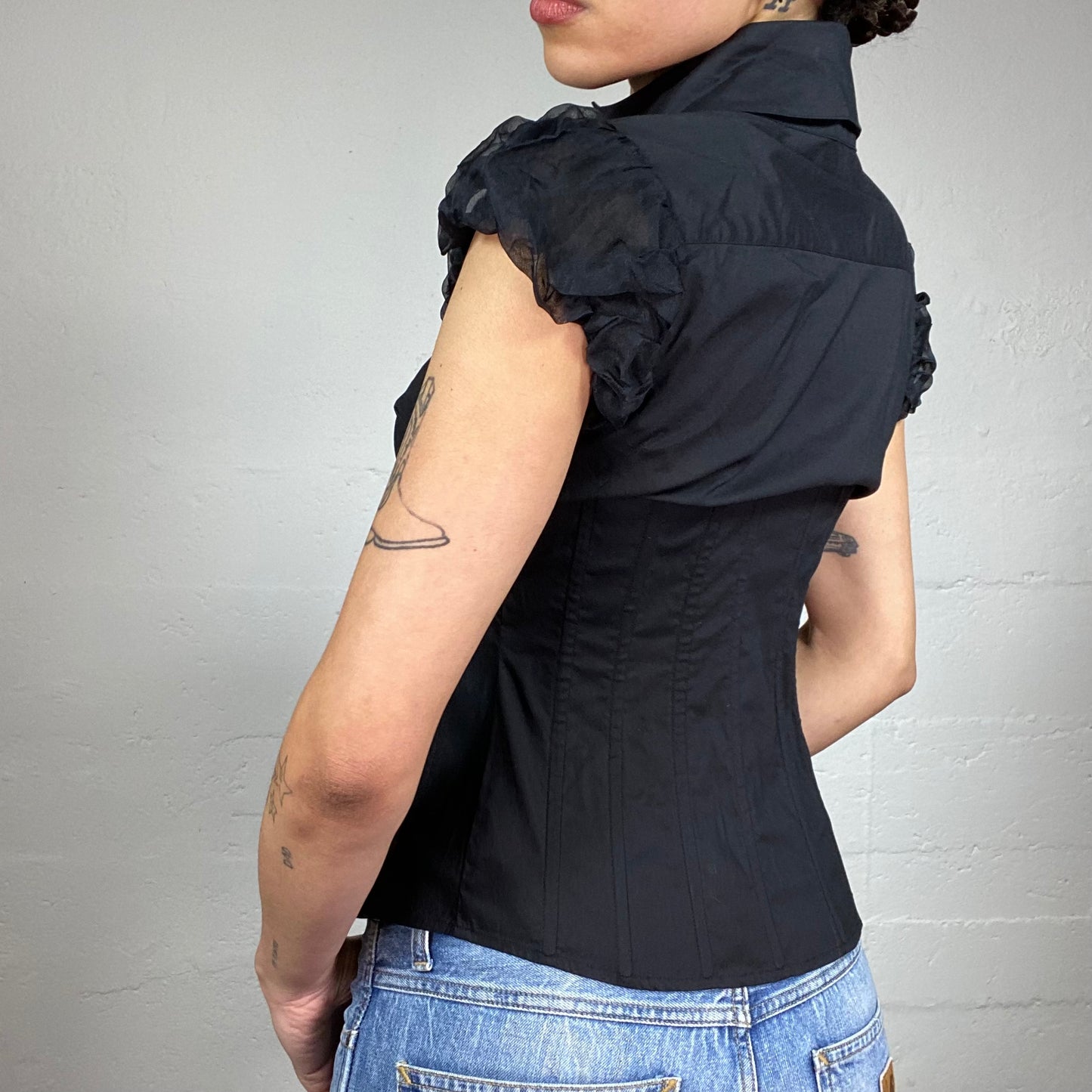 Vintage 2000's Corpcore Black Shirt Top with Balloon Short Sleeves Detail (S)