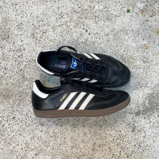 Vintage 2000's Adidas Black Sambas (40 2/3)