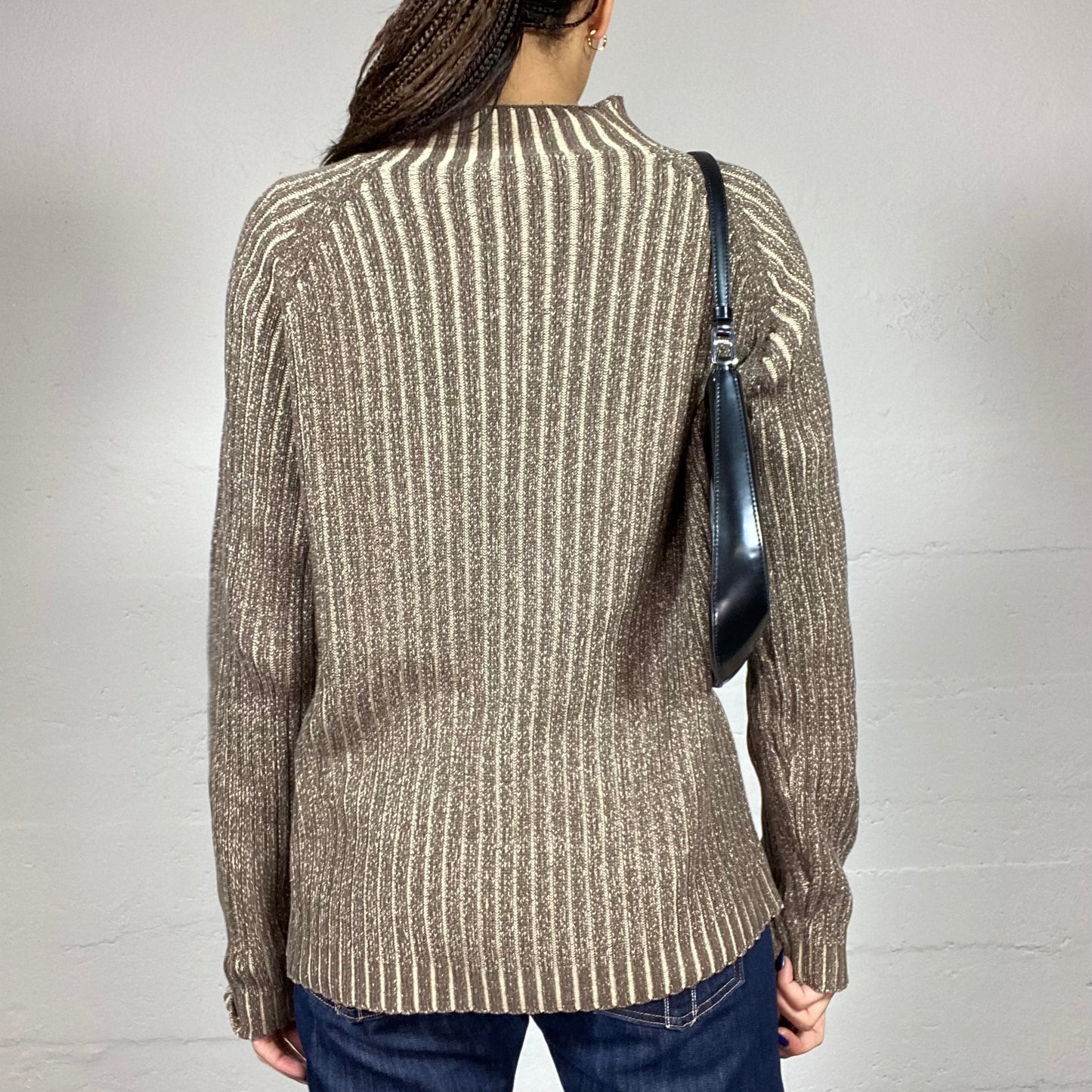 Vintage 2000's Sporty Brown Side Zip Up Pullover with Maille Material (L)
