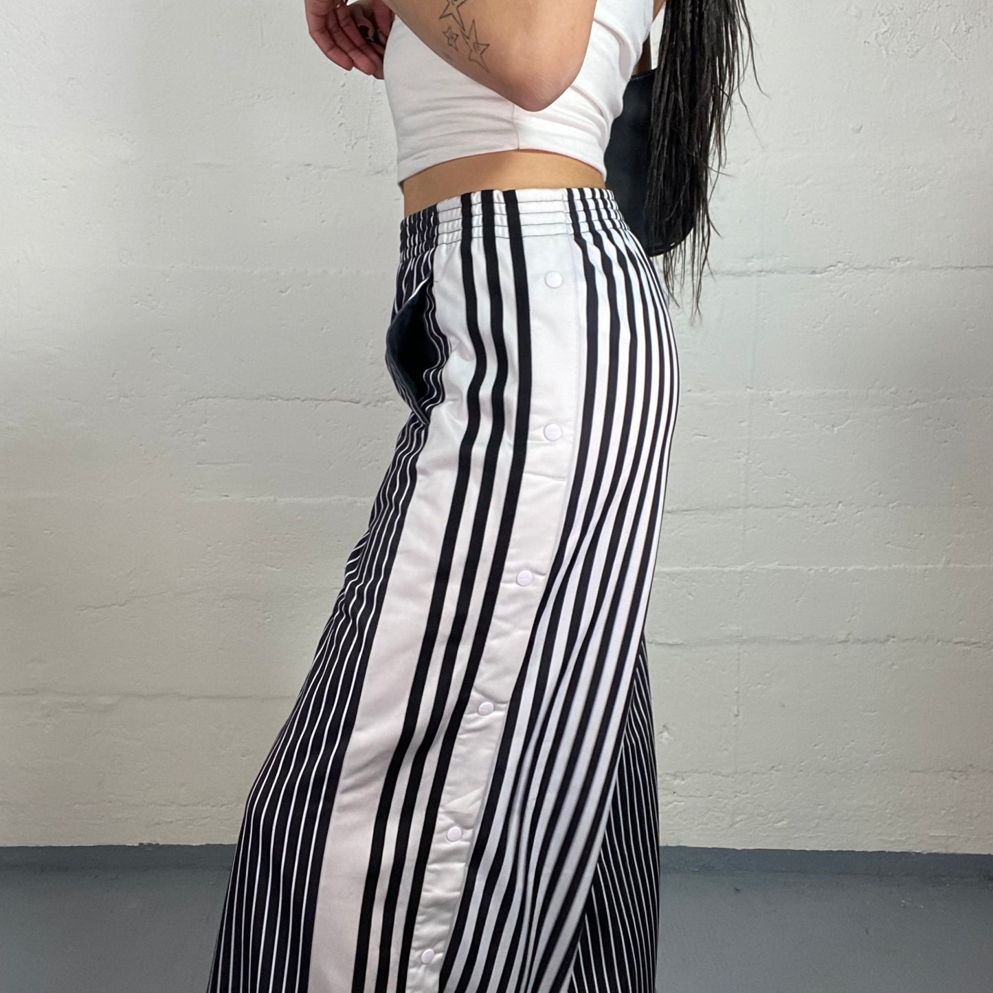 Vintage 2000's Adidas Boho White & Navy Blue High Waist Loose Pants with Stripes Print (XS)
