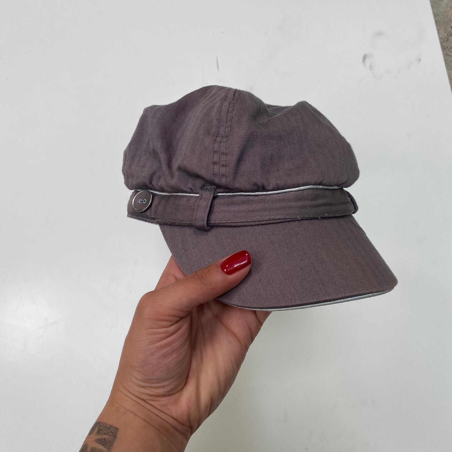 Vintage 2000's Streetstyle Grey Hat with Button Details