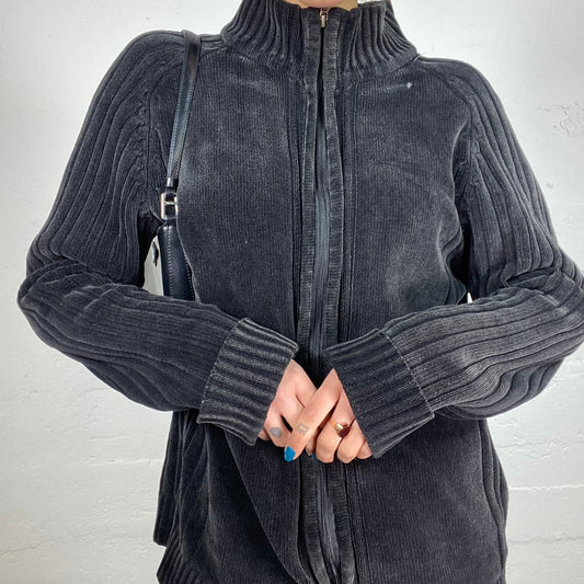 Vintage 2000's Sporty Grey Zip Up Ribbed Knitted Sweater (L)