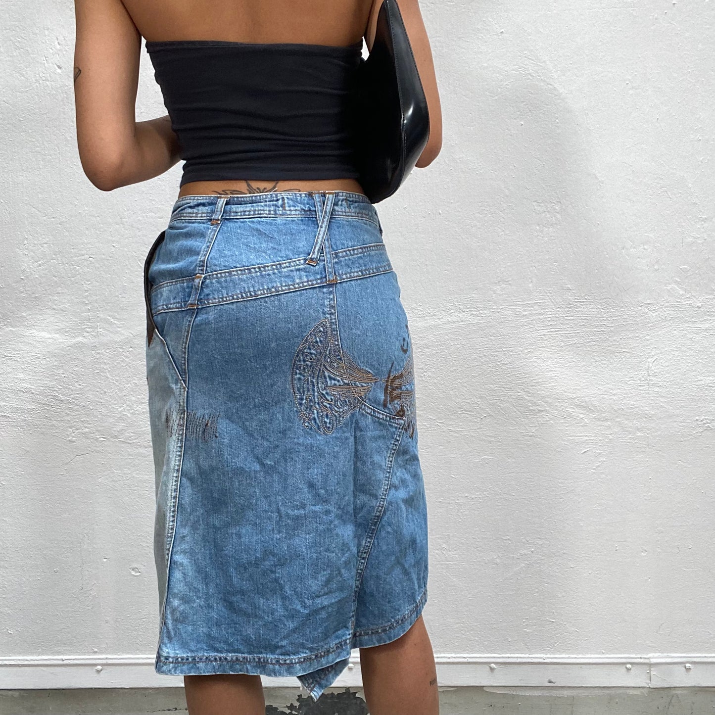 Vintage 2000's Western Denim Midi Skirt with Funky Waist and Embroidery Details (S/M)