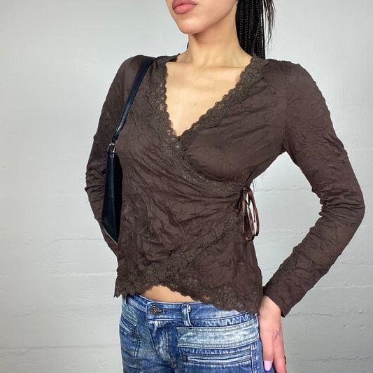 Vintage 2000's Fairy Brown Wrapped Longsleeve Top with Lace Trim Detail (M)