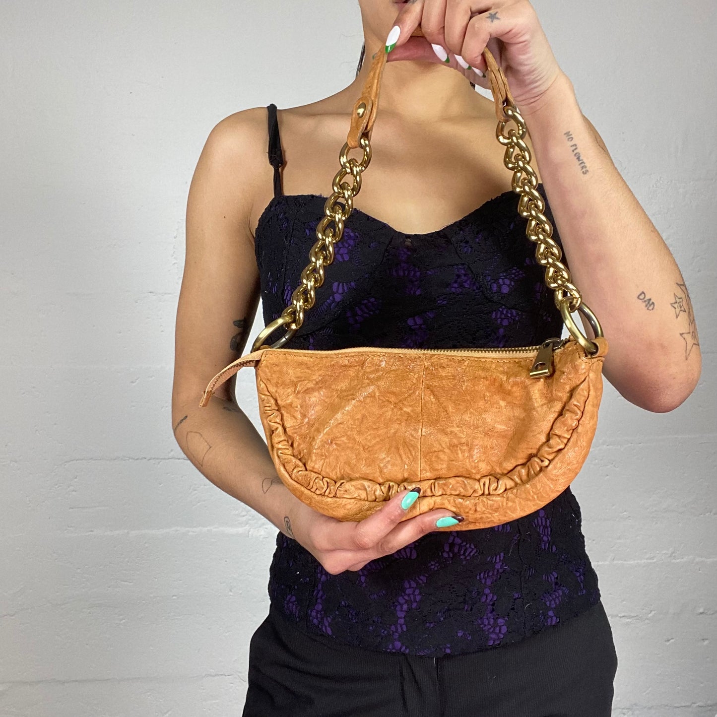 Vintage 2000's Claudio Ferrici Cow Girl Brown Leather Shoulder Bag with Golden Heart Charm Detail