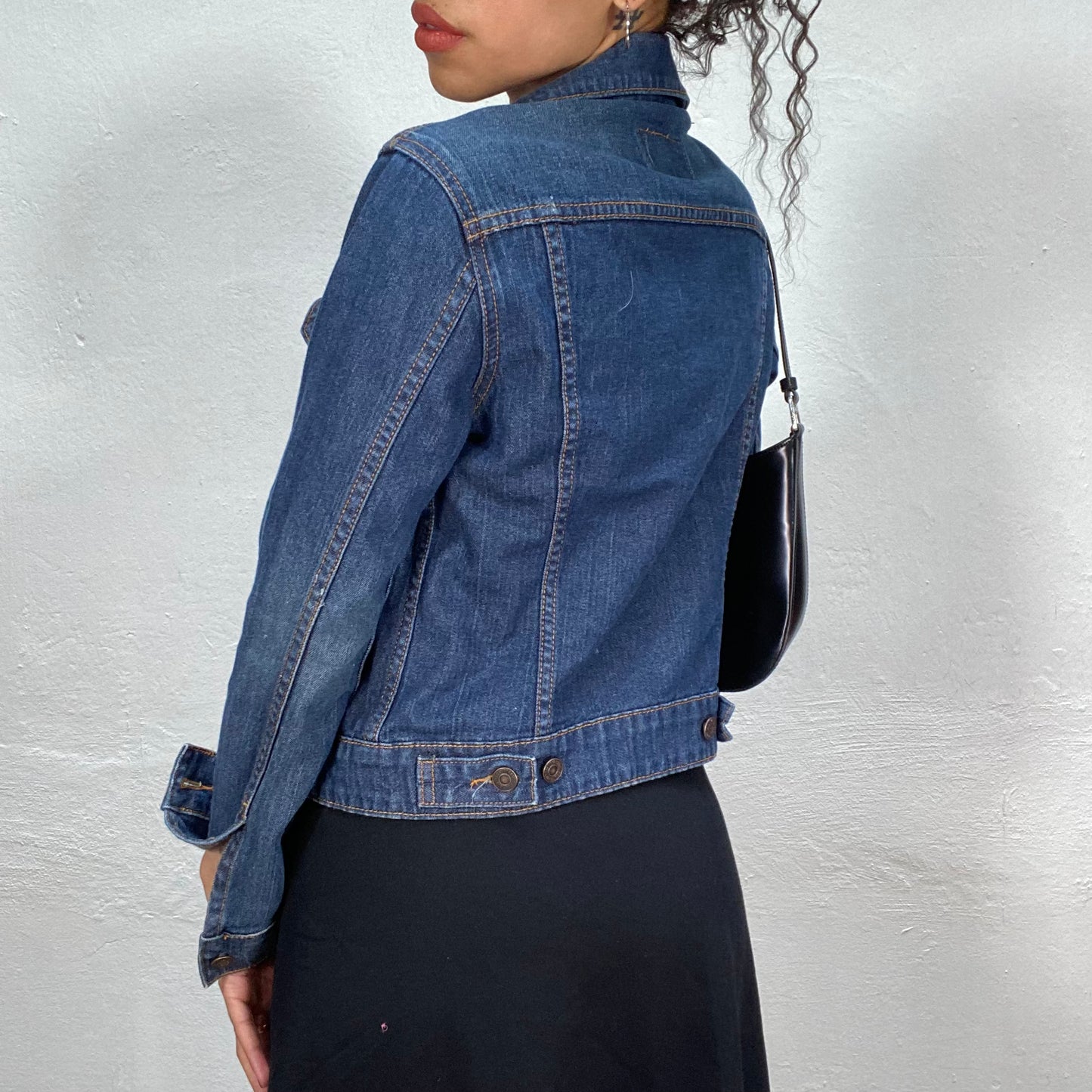 Vintage 90's Levi's Classic Cropped Dark Wash Denim Jacket (S)