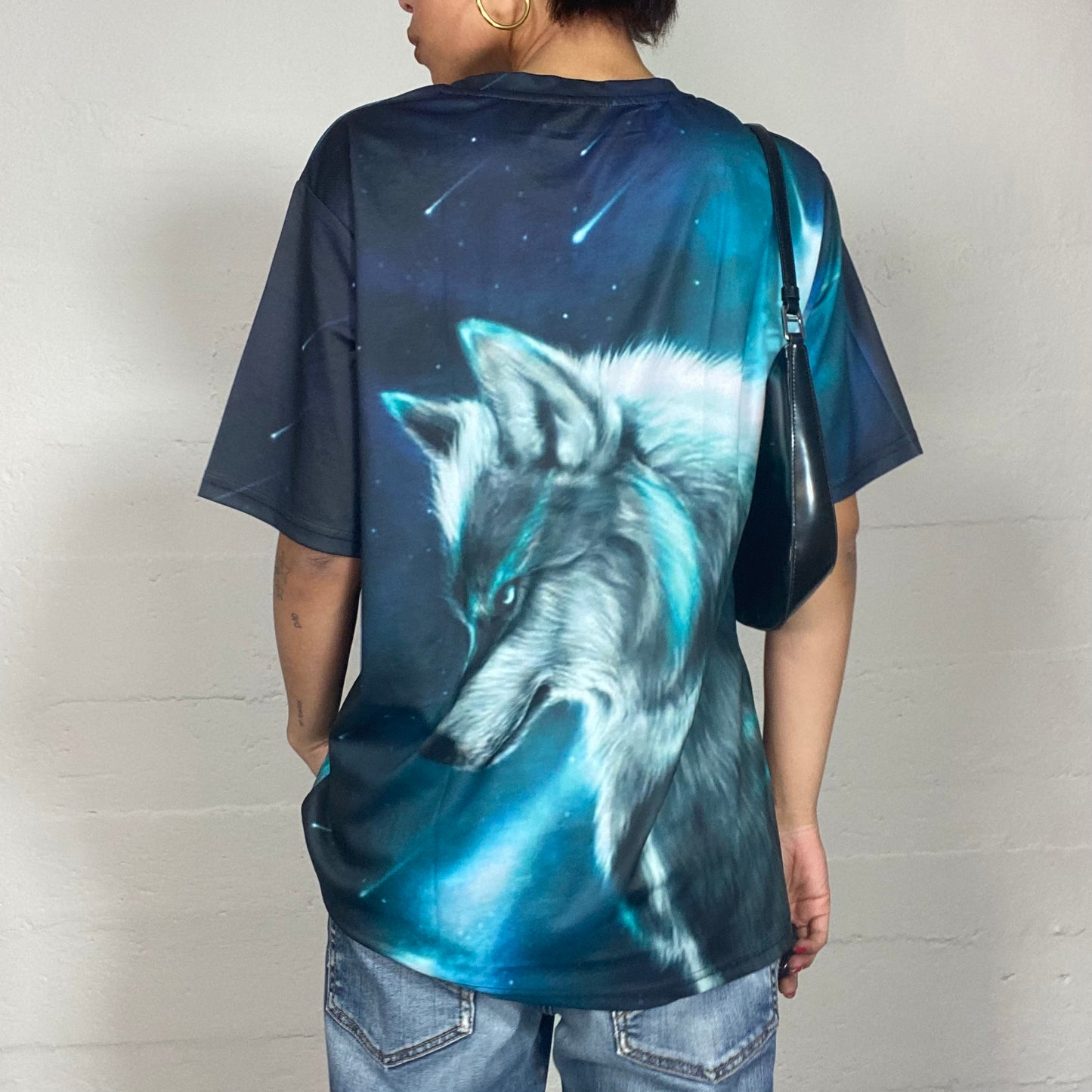 Vintage 2000's Sleaze Black Oversized Tee with Mystical Wolf Print (XL)