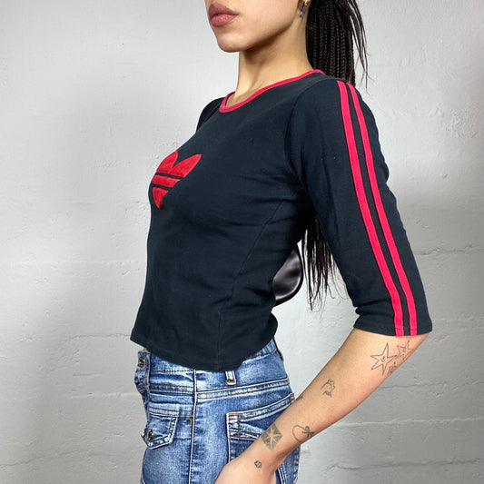 Vintage 2000's Sporty Black Longsleeve Top with Red Heart Print (S)