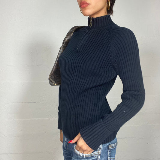Vintage 2000's DKNY Classic Black Half Zip Up Ribbed Pullover (S/M)